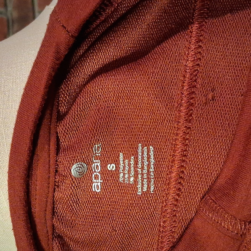 Apana Women's Brick Red Sweatshirt - Picture 3 of 6